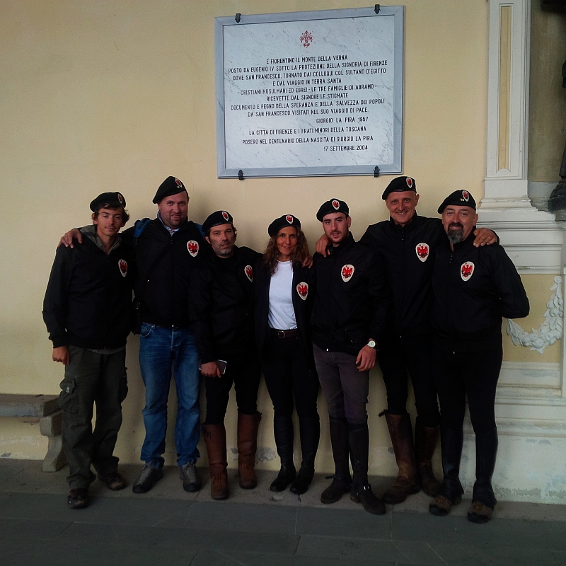 Parte Guelfa pellegrinaggio 2016 chiusi della verna 10 santuario lapide fiorentina