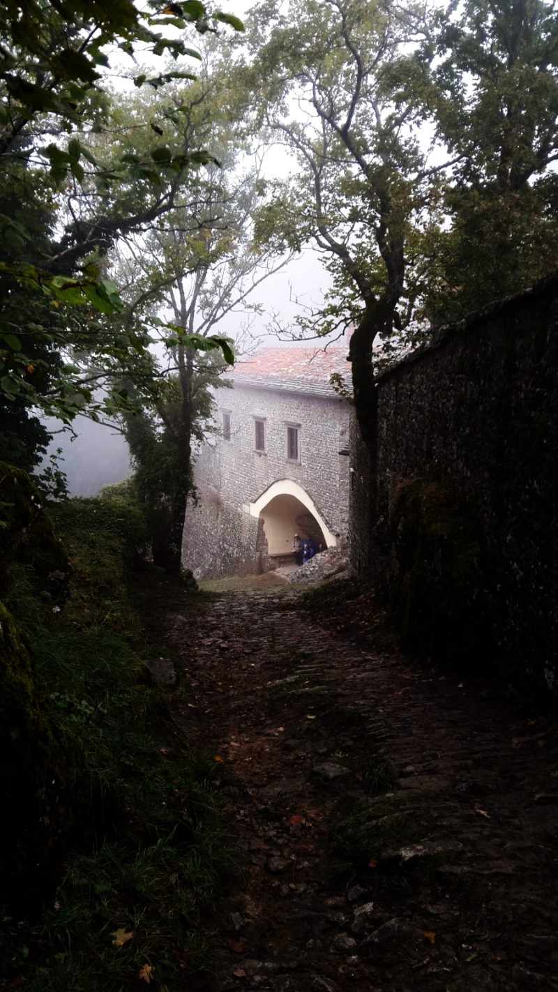 Parte Guelfa pellegrinaggio 2016 chiusi della verna 4 porta beccia